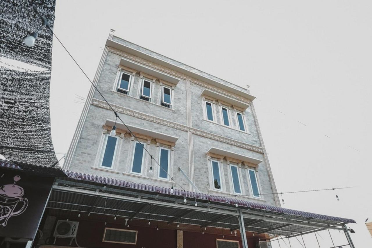 Reddoorz Near Ringroad City Walks Medan Exterior photo